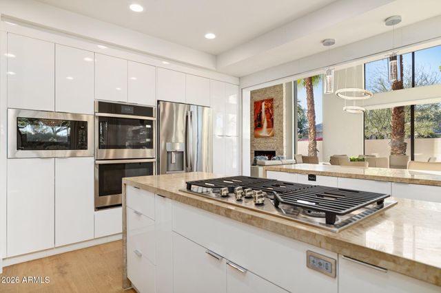 7425 E GAINEY RANCH Road 50, Scottsdale, AZ 85258