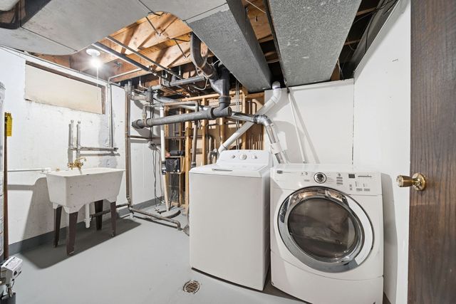 5017 W 101st Street, Oak Lawn, IL 60453