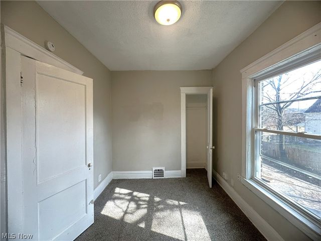 1672 Lockwood Avenue 6, East Cleveland, OH 44112