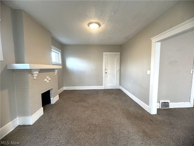 1672 Lockwood Avenue 6, East Cleveland, OH 44112