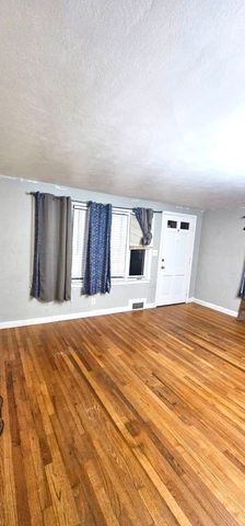54 Georgetown St, Springfield, MA 01104