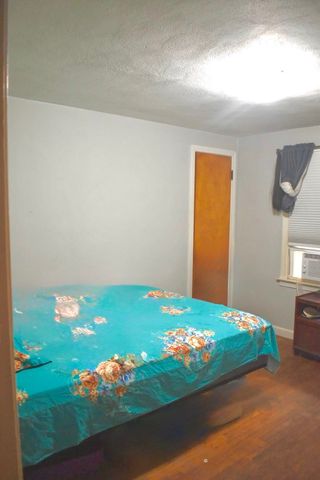 54 Georgetown St, Springfield, MA 01104