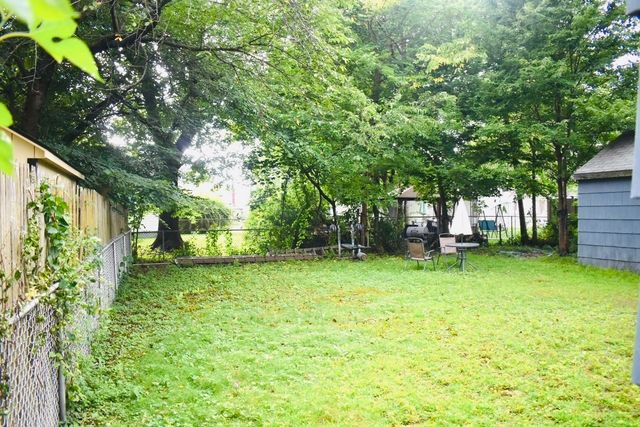 54 Georgetown St, Springfield, MA 01104