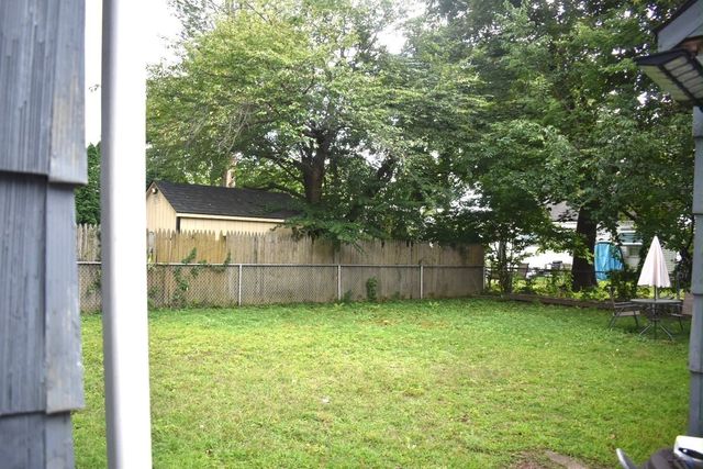 54 Georgetown St, Springfield, MA 01104