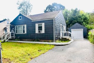 54 Georgetown St, Springfield, MA 01104
