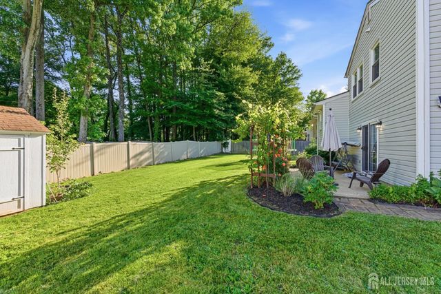 5 McKinley Street, Edison, NJ 08820