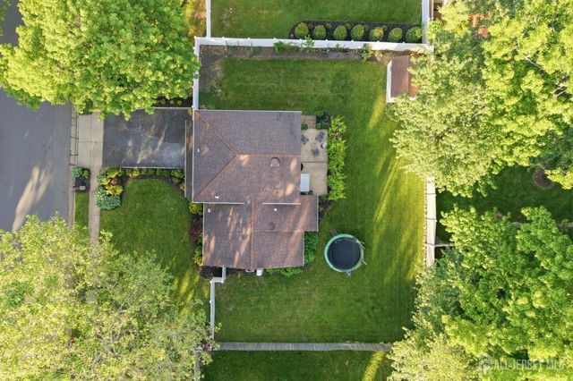 5 McKinley Street, Edison, NJ 08820
