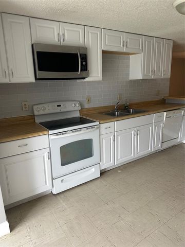 4212 78TH STREET W 4212, Bradenton, FL 34209