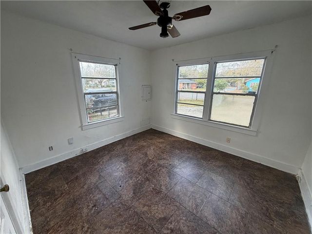 115 10th Avenue, Chickasaw, AL 36611