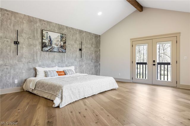 6100 Loch Lomond Court, Solon, OH 44139