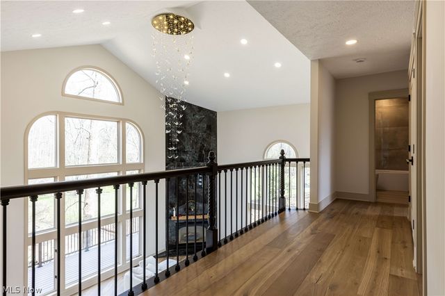 6100 Loch Lomond Court, Solon, OH 44139