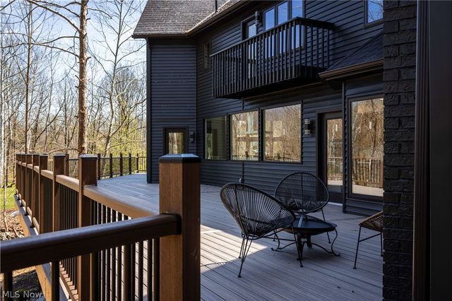 6100 Loch Lomond Court, Solon, OH 44139