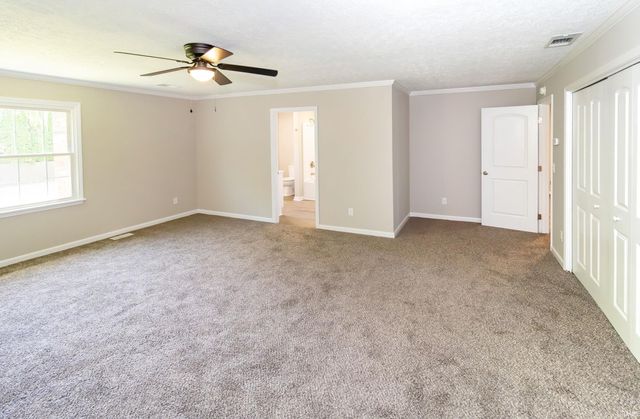 6301 E Oak Street, Evansville, IN 47715