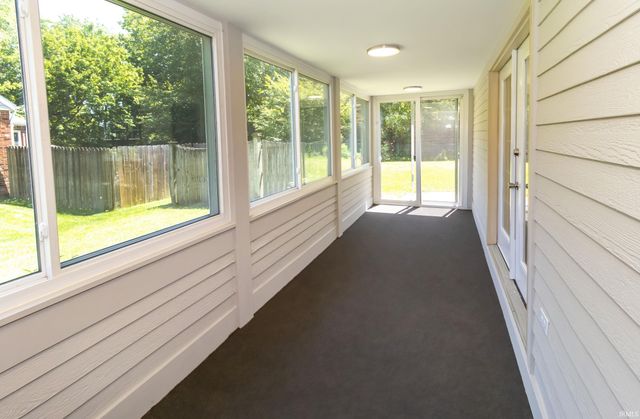 6301 E Oak Street, Evansville, IN 47715