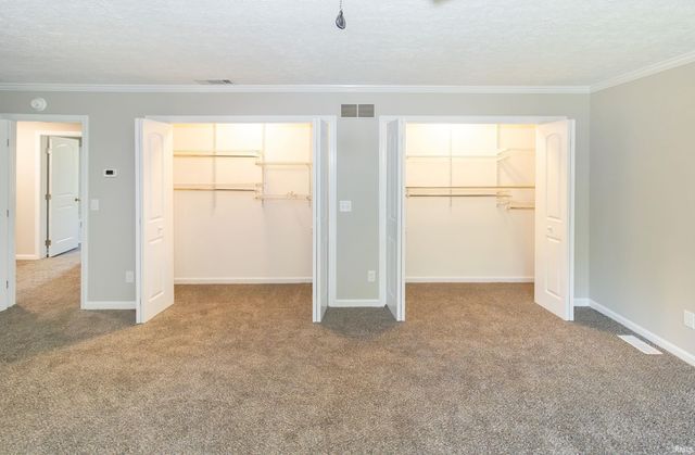 6301 E Oak Street, Evansville, IN 47715
