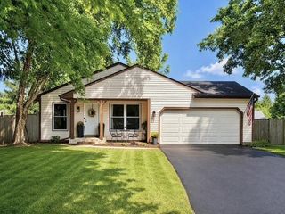 347 Danbury Drive, Naperville, IL 60565