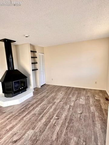 5509 Mansfield Court, Colorado Springs, CO 80918