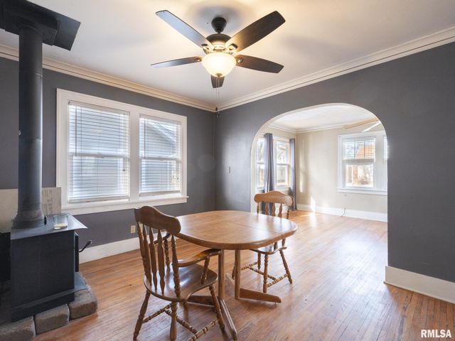 726 W CORRINGTON Avenue, Peoria, IL 61604