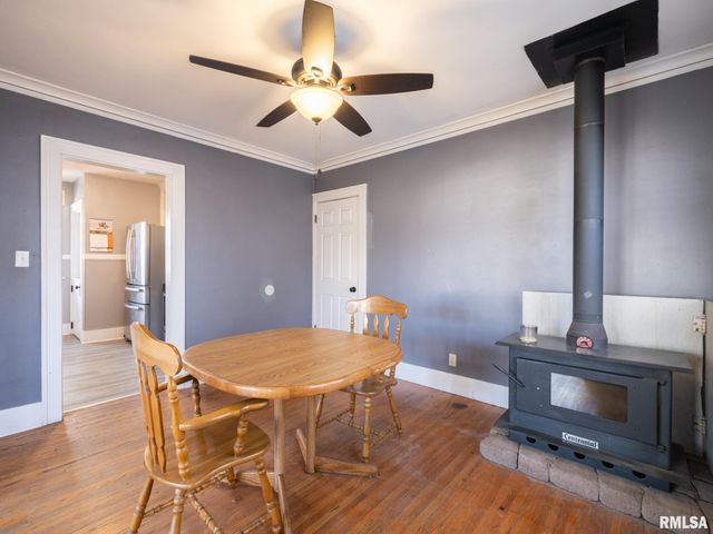 726 W CORRINGTON Avenue, Peoria, IL 61604