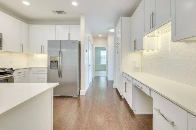 2801 Dulce LN 721, Austin, TX 78704