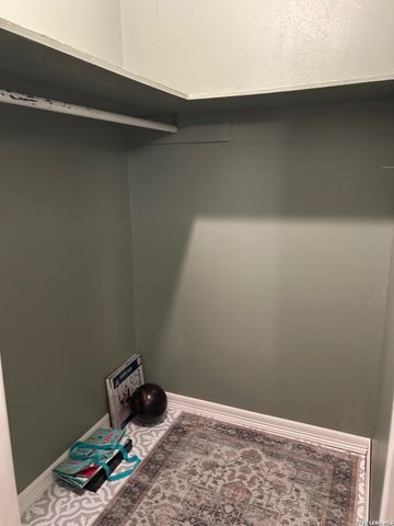 1033 Gettysburg, Schertz, TX 78154