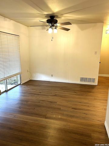 1033 Gettysburg, Schertz, TX 78154