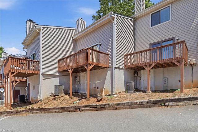3588 Heathrow Drive, Winston-salem, NC 27127