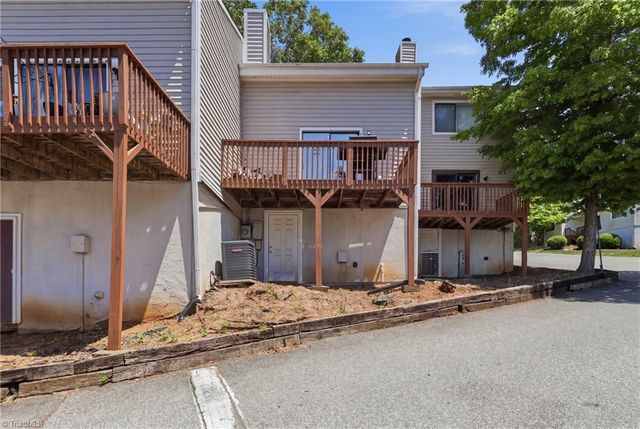 3588 Heathrow Drive, Winston-salem, NC 27127