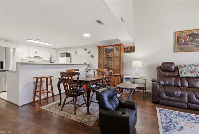 3588 Heathrow Drive, Winston-salem, NC 27127