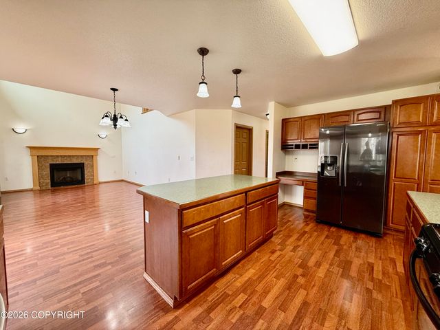 15721 E Sams Circle, Palmer, AK 99645