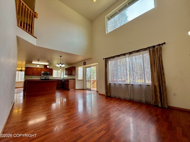 15721 E Sams Circle, Palmer, AK 99645