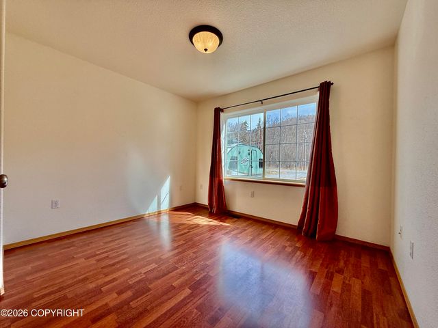 15721 E Sams Circle, Palmer, AK 99645