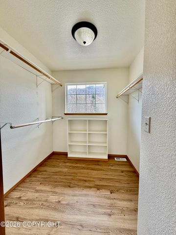 15721 E Sams Circle, Palmer, AK 99645