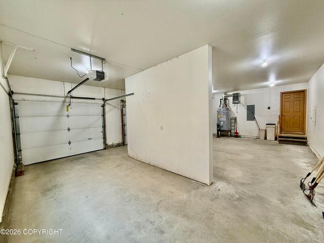 15721 E Sams Circle, Palmer, AK 99645