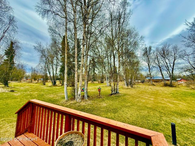 15721 E Sams Circle, Palmer, AK 99645