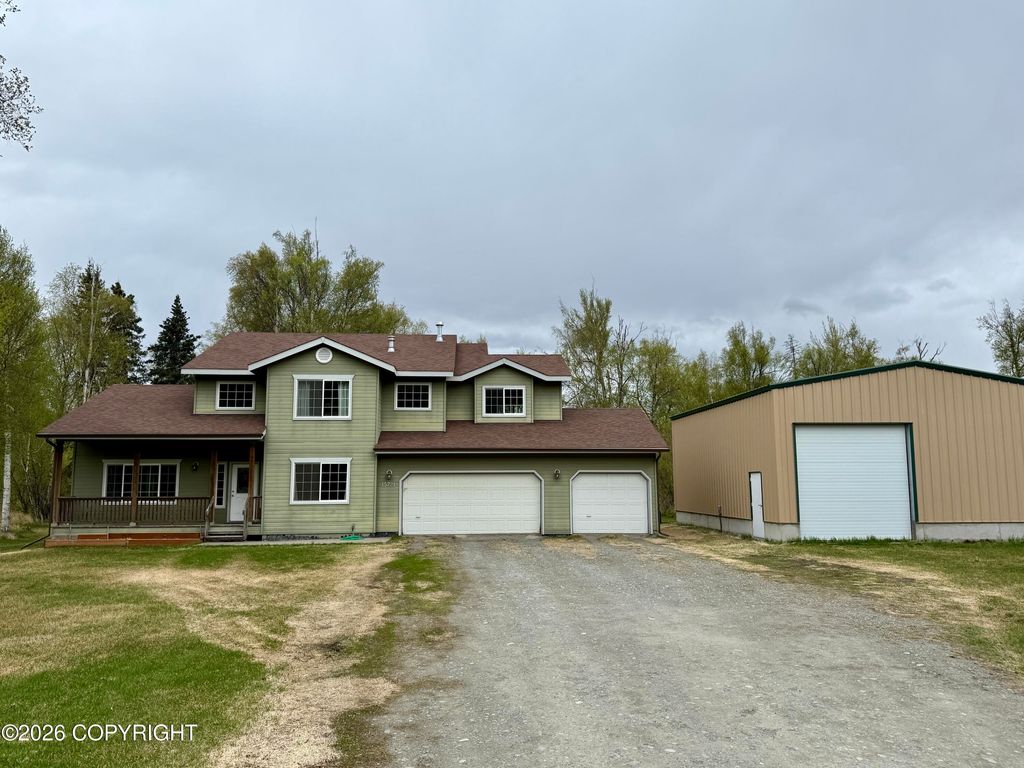 15721 E Sams Circle, Palmer, AK 99645