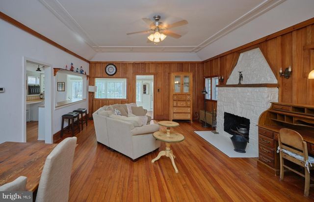 446 RIVER RD, Pipersville, PA 18947