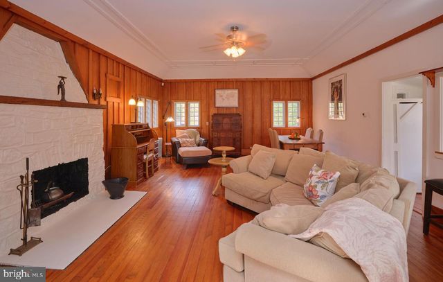 446 RIVER RD, Pipersville, PA 18947