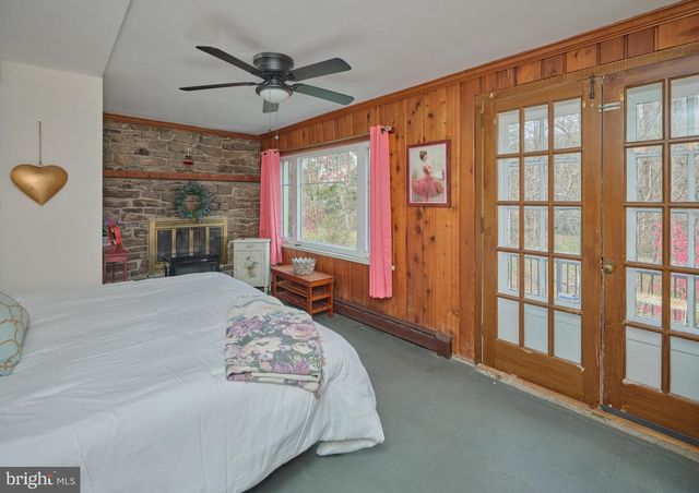 446 RIVER RD, Pipersville, PA 18947