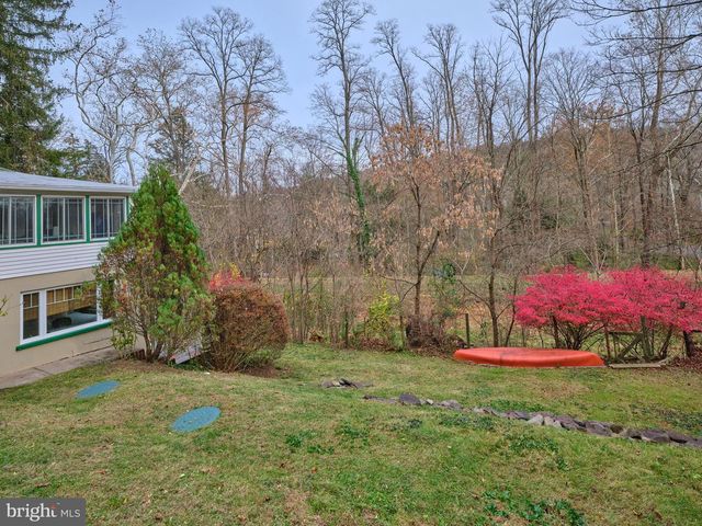 446 RIVER RD, Pipersville, PA 18947