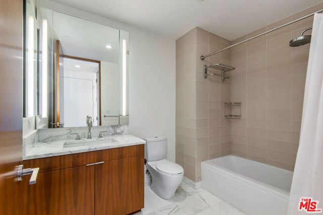 1 W Century Drive 24A, Los Angeles, CA 90067