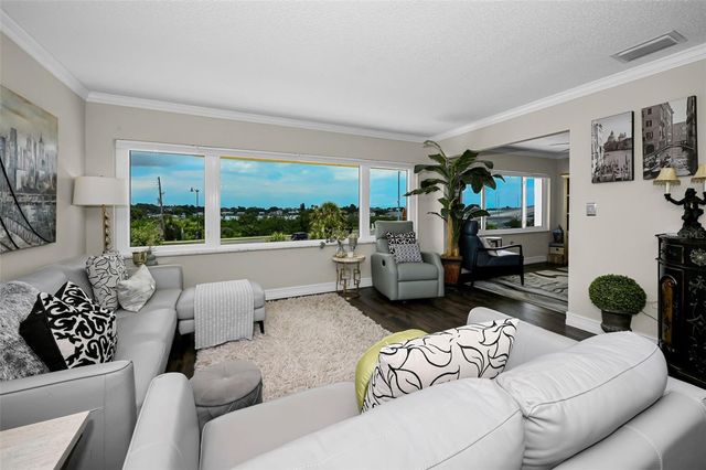 100 BLUFF VIEW DRIVE 211C, Belleair Bluffs, FL 33770