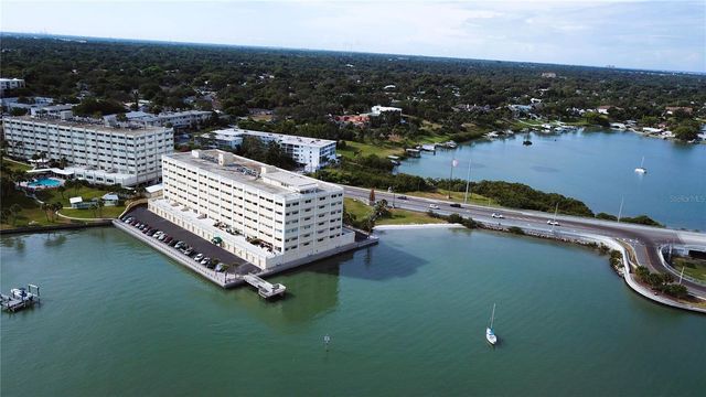 100 BLUFF VIEW DRIVE 211C, Belleair Bluffs, FL 33770