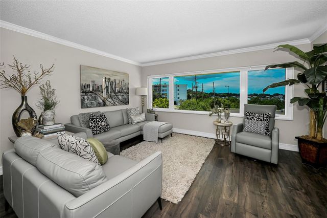 100 BLUFF VIEW DRIVE 211C, Belleair Bluffs, FL 33770