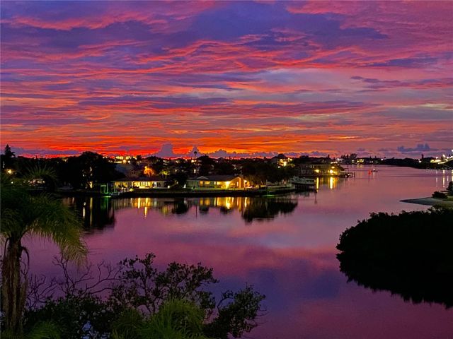 100 BLUFF VIEW DRIVE 211C, Belleair Bluffs, FL 33770
