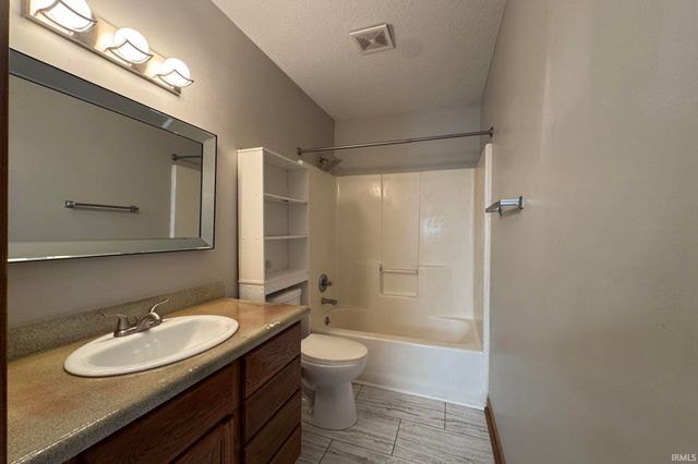 2805 OXFORD Street, Fort Wayne, IN 46806