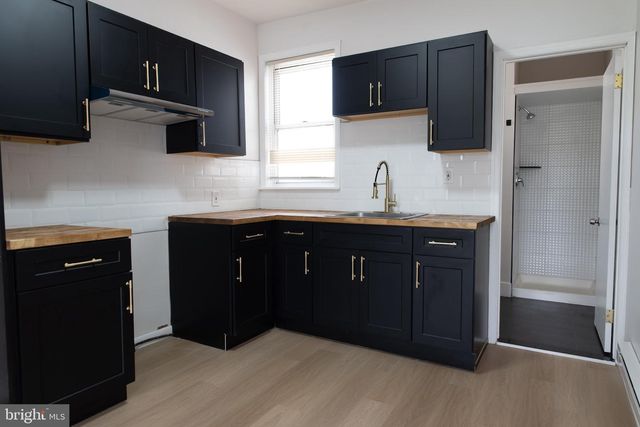 868 E CHELTEN AVE, Philadelphia, PA 19138