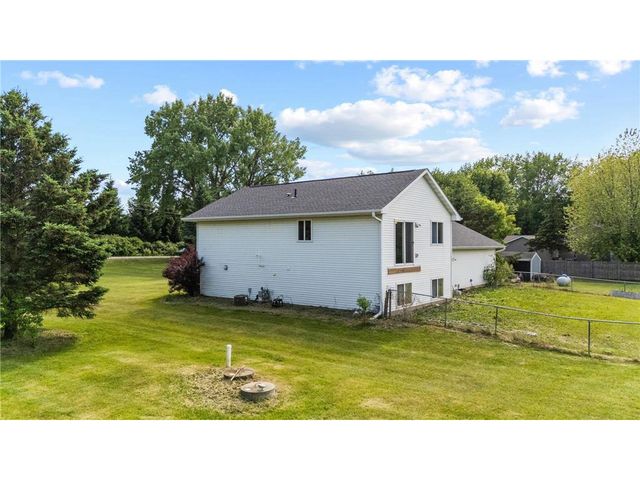 1418 130th Avenue, New Richmond, WI 54017