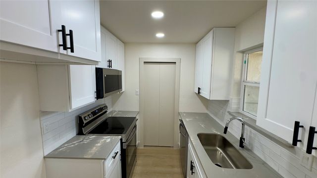 417 Valley Park Drive, Garland, TX 75043