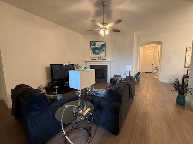 1829 Lockhart Drive, Forney, TX 75126